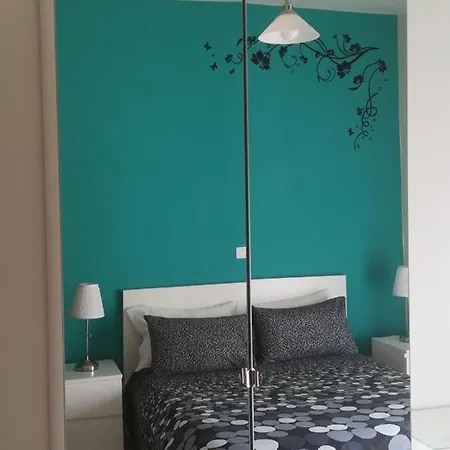 Stanza In Centro 4* Гаэта